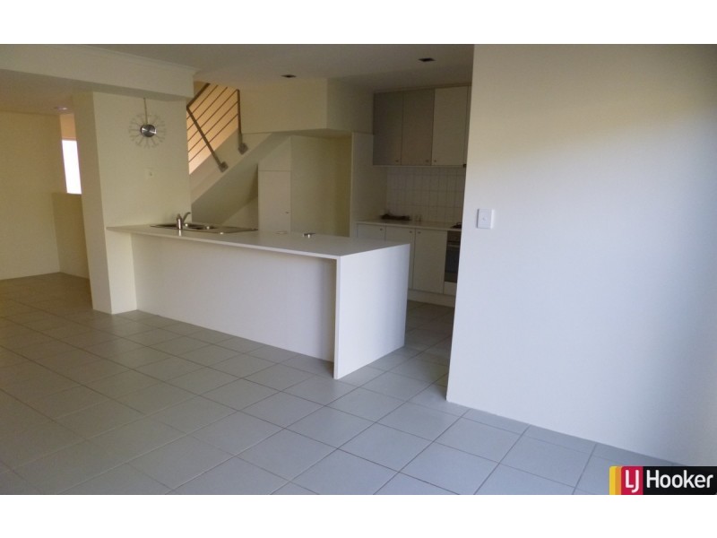 40/1 Mariners Cove Drive, Dudley Park WA 6210