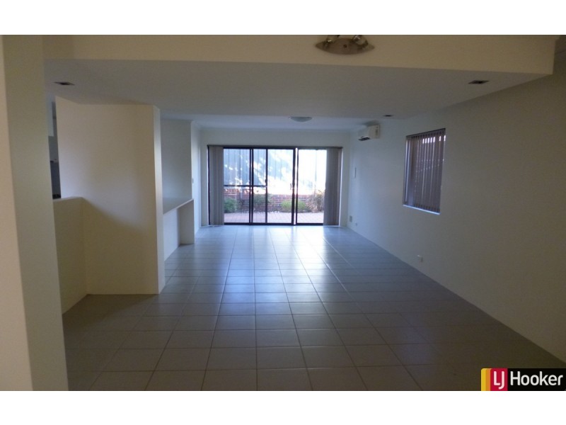 40/1 Mariners Cove Drive, Dudley Park WA 6210