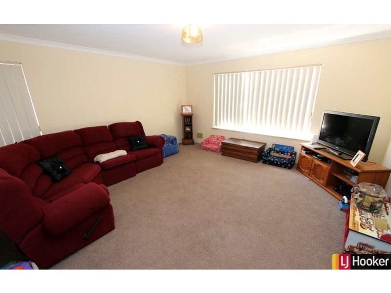 2/6 Seaton Close, Halls Head WA 6210