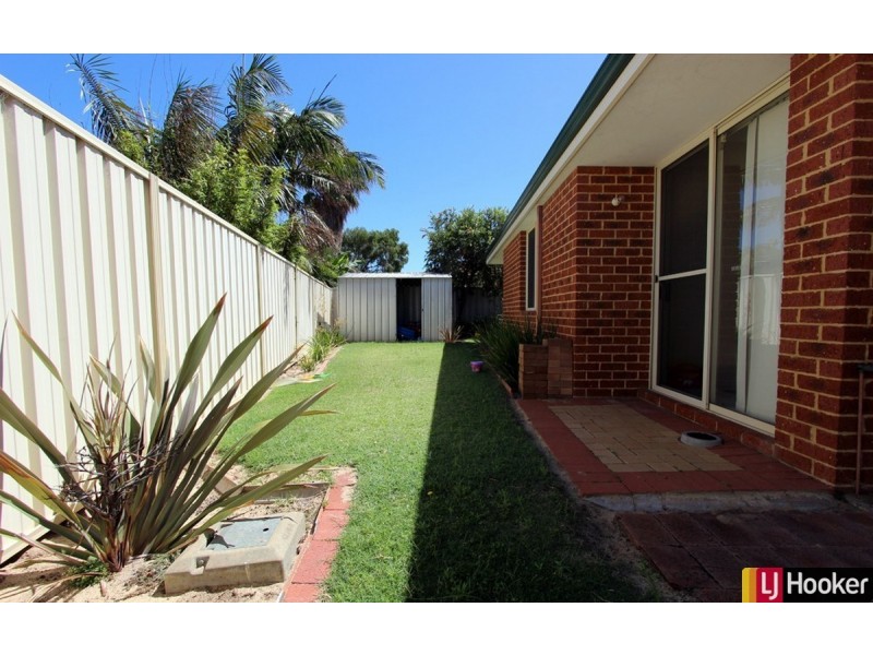 2/6 Seaton Close, Halls Head WA 6210