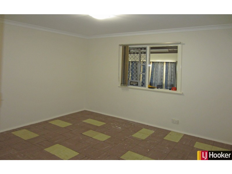 26 Goomarl Street, Dudley Park WA 6210