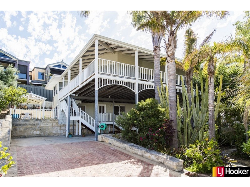 3 Oversby Street, Halls Head WA 6210