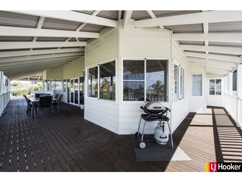 3 Oversby Street, Halls Head WA 6210