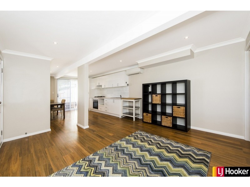3 Oversby Street, Halls Head WA 6210