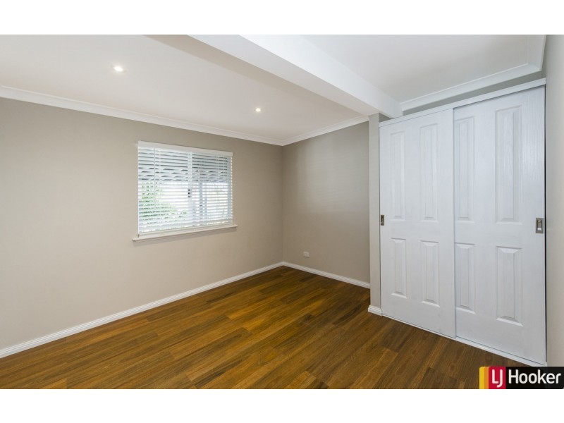 3 Oversby Street, Halls Head WA 6210