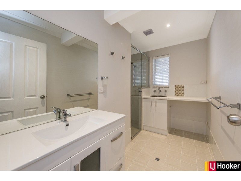 3 Oversby Street, Halls Head WA 6210