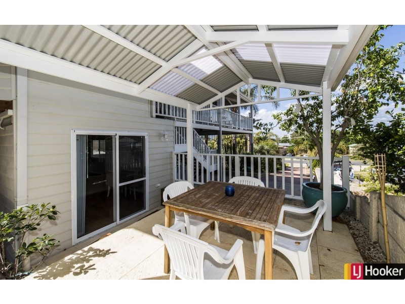 3 Oversby Street, Halls Head WA 6210