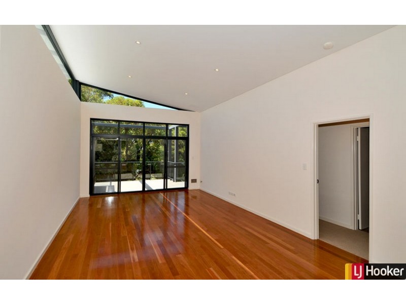 8 Golfers Retreat, Halls Head WA 6210