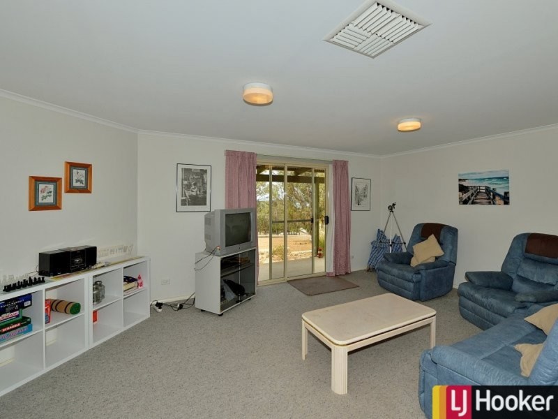 5 Harvey View Drive, Herron WA 6211