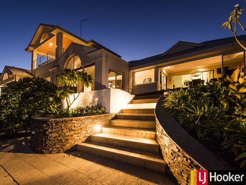 14 Amity Cove, Halls Head WA 6210