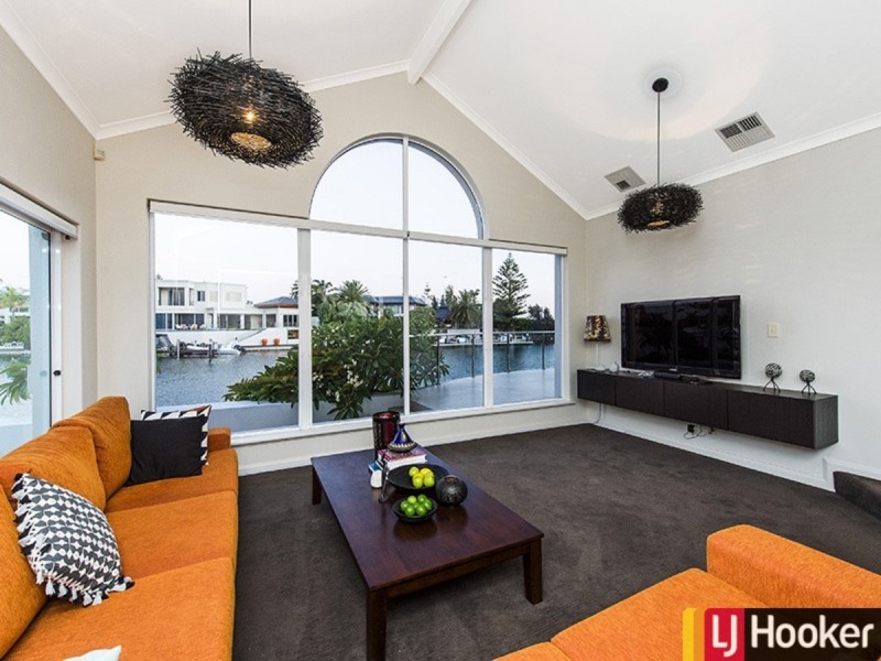 14 Amity Cove, Halls Head WA 6210