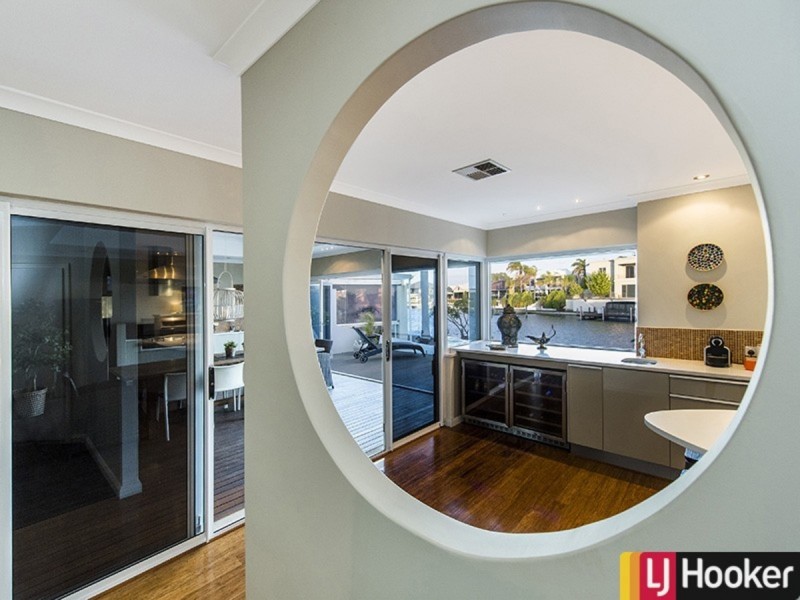 14 Amity Cove, Halls Head WA 6210