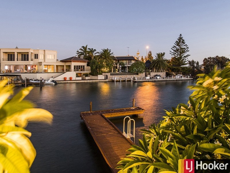 14 Amity Cove, Halls Head WA 6210