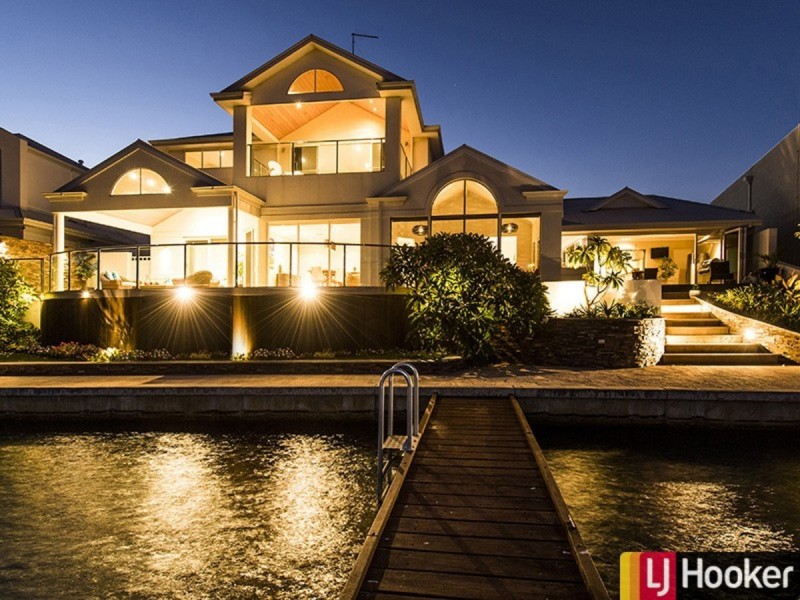 14 Amity Cove, Halls Head WA 6210