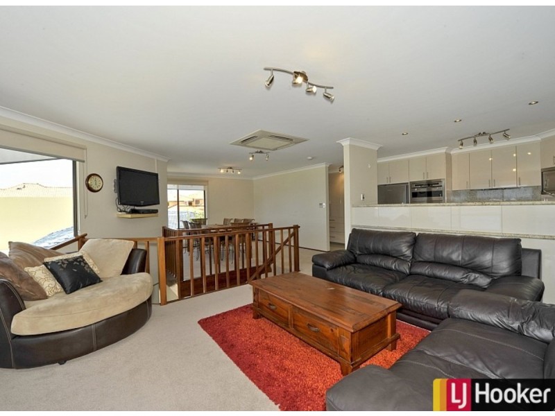 3/4 Soldiers Cove Terrace, Dudley Park WA 6210