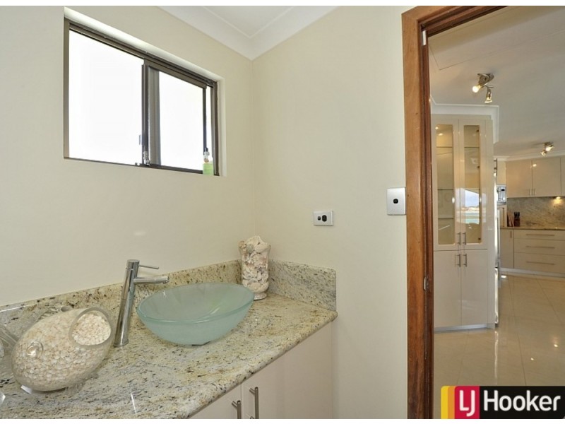 3/4 Soldiers Cove Terrace, Dudley Park WA 6210