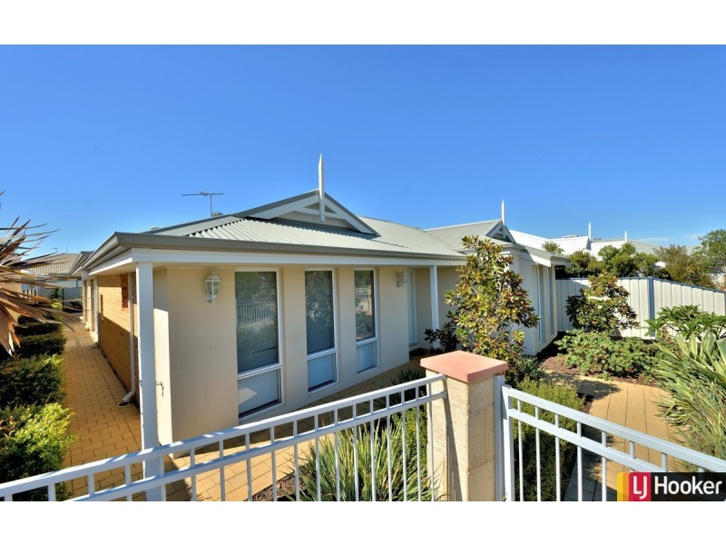 18 Still Meadow Turn, Meadow Springs WA 6210