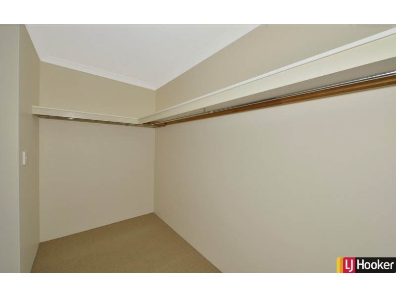 18 Still Meadow Turn, Meadow Springs WA 6210