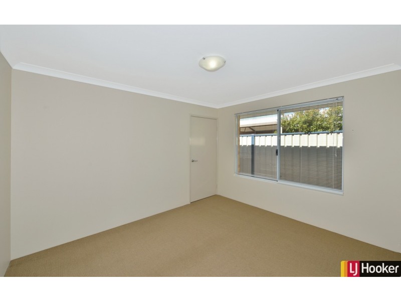 18 Still Meadow Turn, Meadow Springs WA 6210