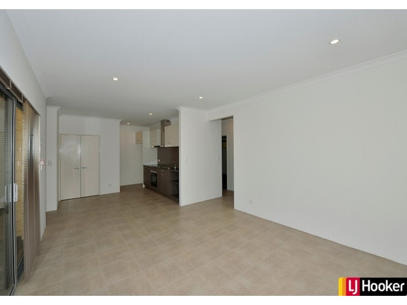 8/15 Allnutt Street, Mandurah WA 6210