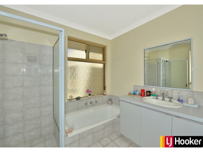 6 Killarney Retreat, Meadow Springs WA 6210