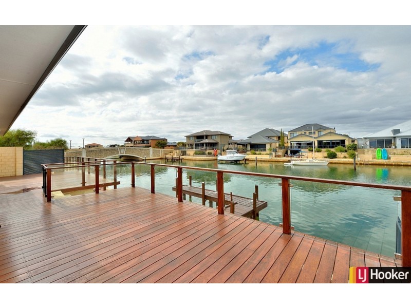 31 Queen Parade, Wannanup WA 6210