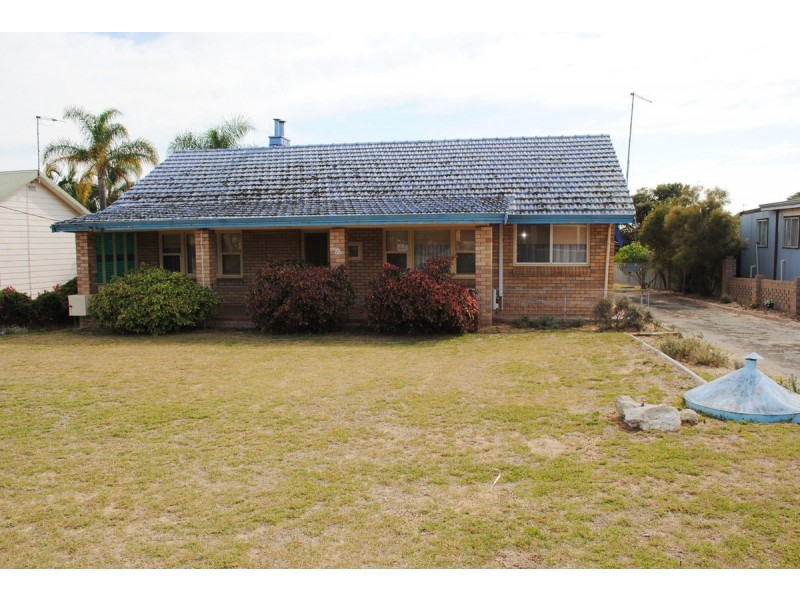 88 Tuckey Street, Mandurah WA 6210