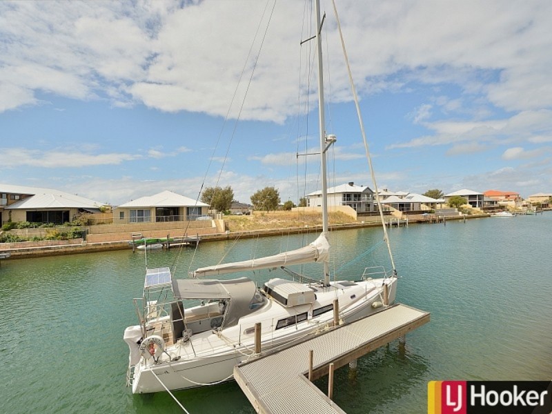 8 Sandpiper Island Retreat, Wannanup WA 6210