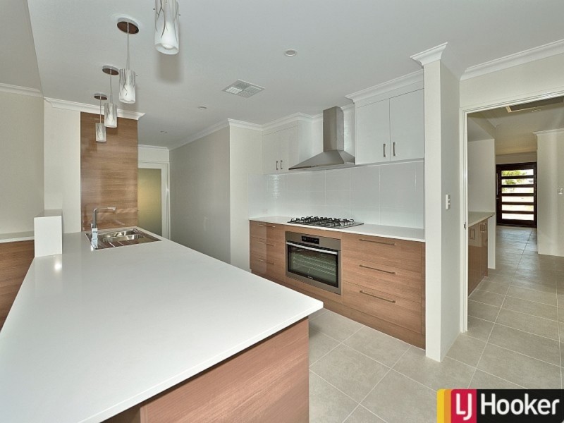 8 Sandpiper Island Retreat, Wannanup WA 6210