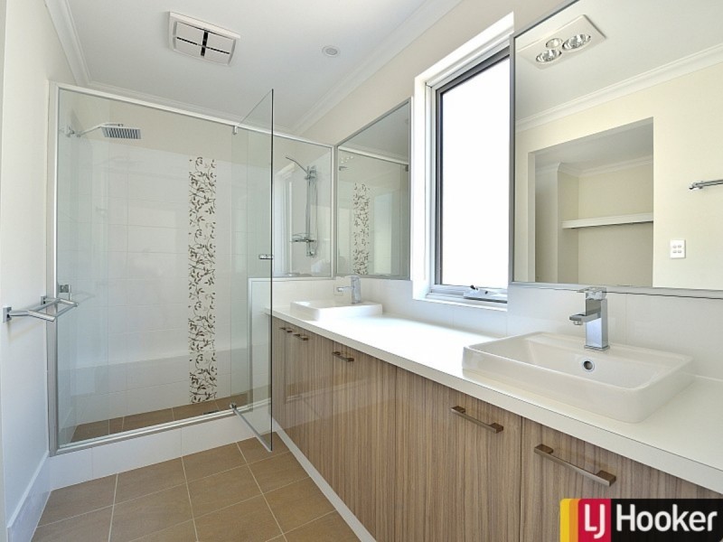 8 Sandpiper Island Retreat, Wannanup WA 6210