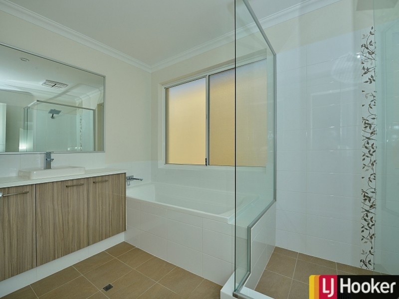 8 Sandpiper Island Retreat, Wannanup WA 6210