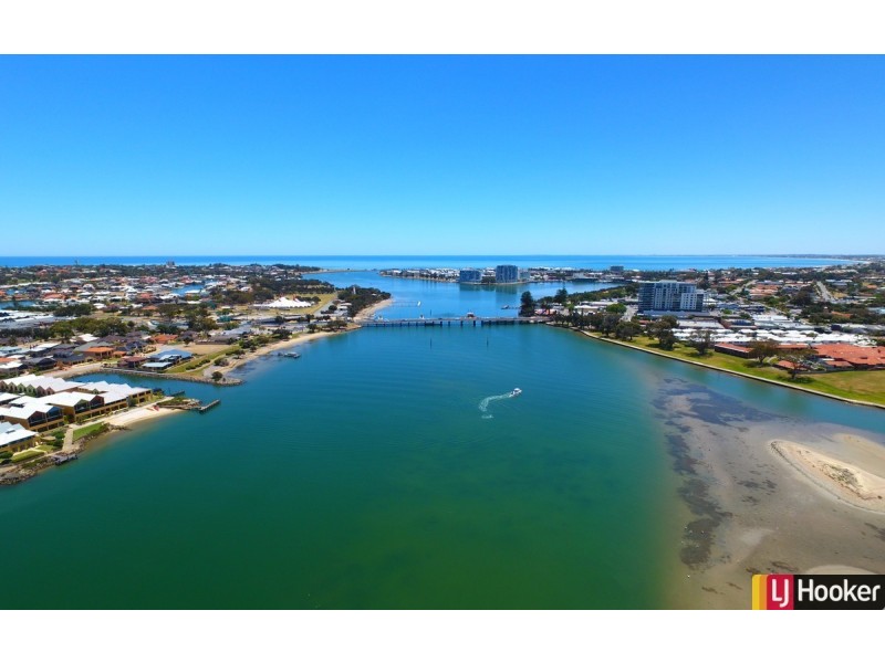 4/11 Creery Street, Dudley Park WA 6210