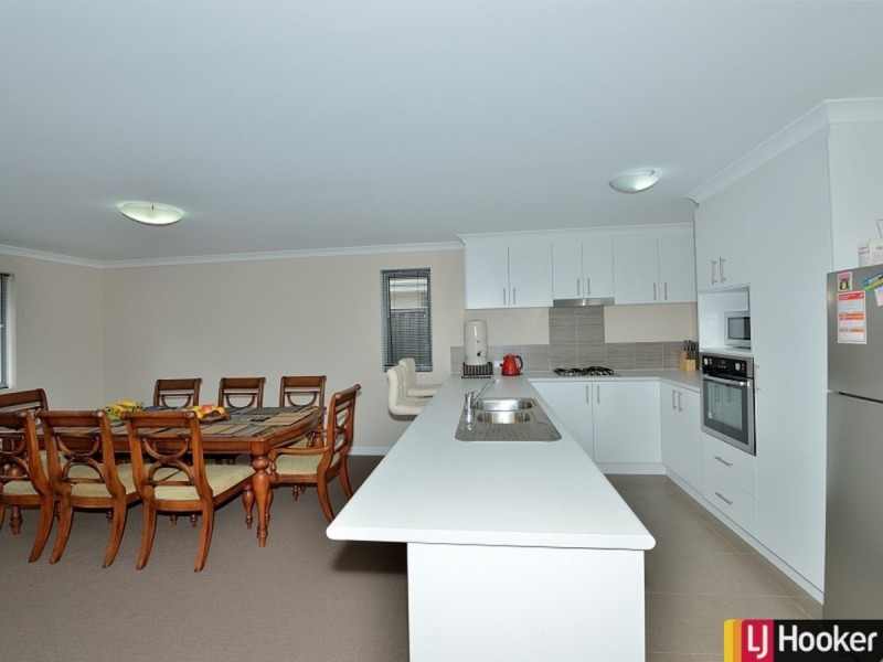 10 Stirling Grove, Mandurah WA 6210