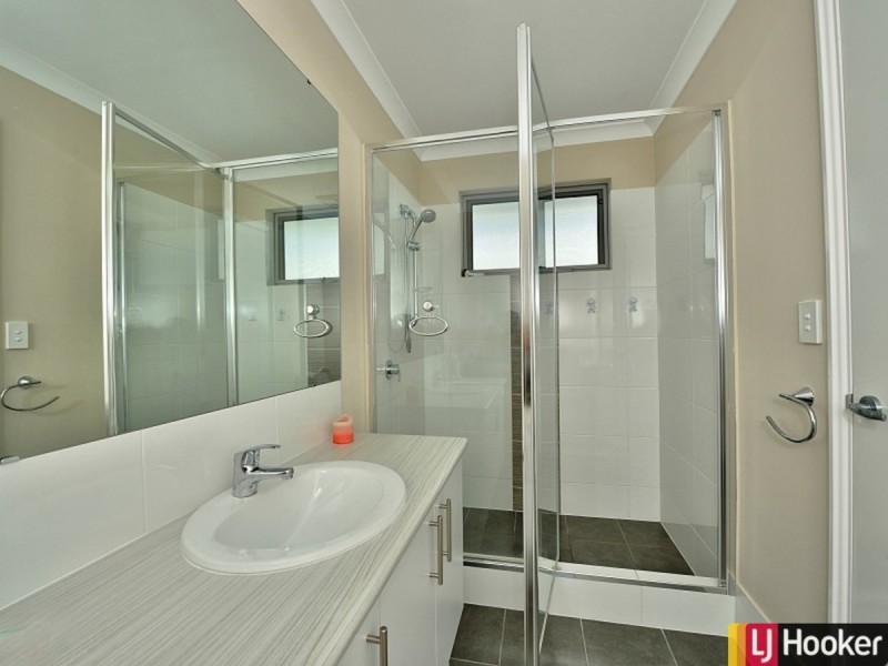 10 Stirling Grove, Mandurah WA 6210