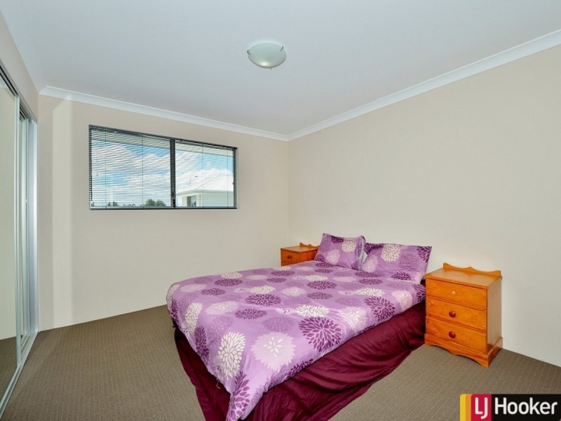 10 Stirling Grove, Mandurah WA 6210