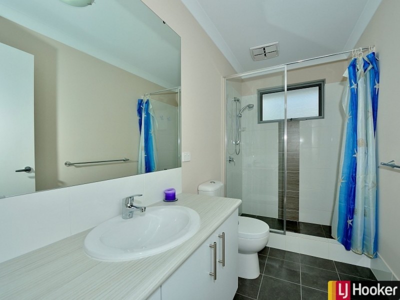 10 Stirling Grove, Mandurah WA 6210