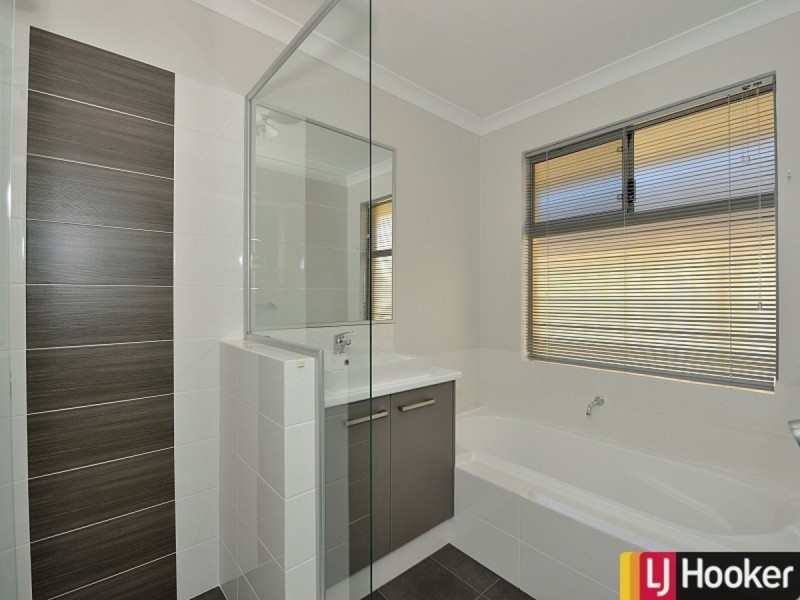 9 Balclutha Crescent, Madora Bay WA 6210