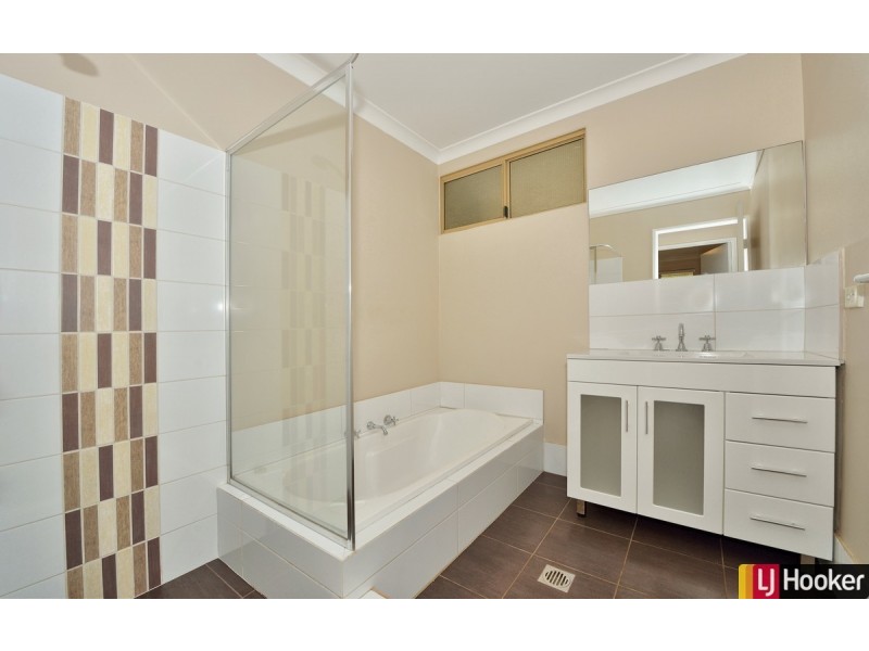 1 Eagle Court, Greenfields WA 6210
