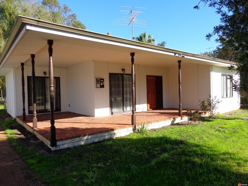 11 Derek Road, Coodanup WA 6210