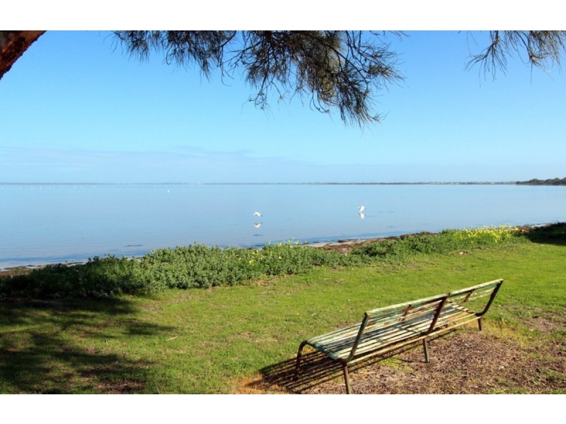 11 Derek Road, Coodanup WA 6210