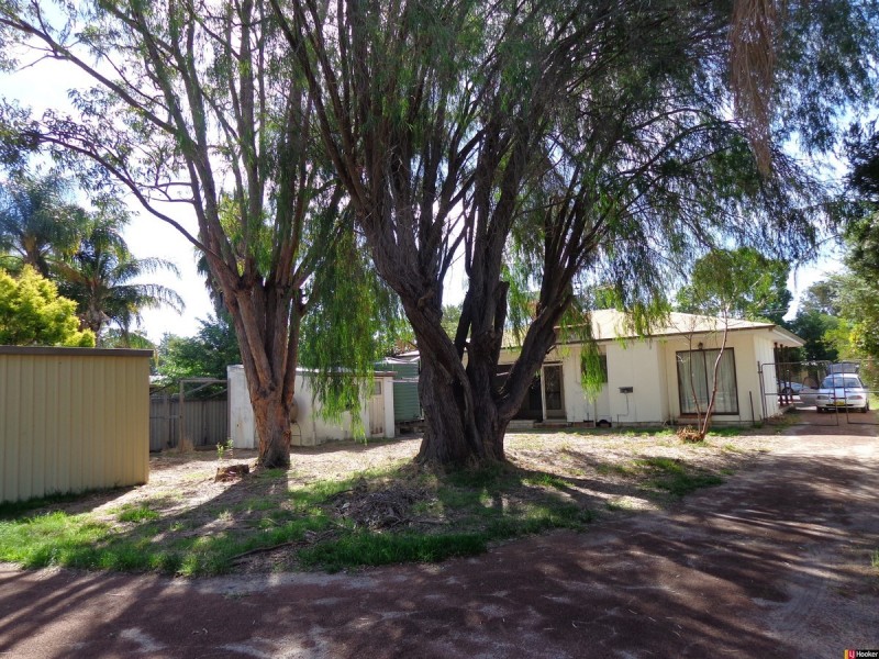 11 Derek Road, Coodanup WA 6210