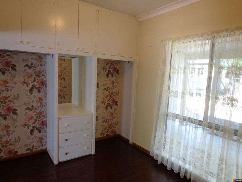 11 Derek Road, Coodanup WA 6210