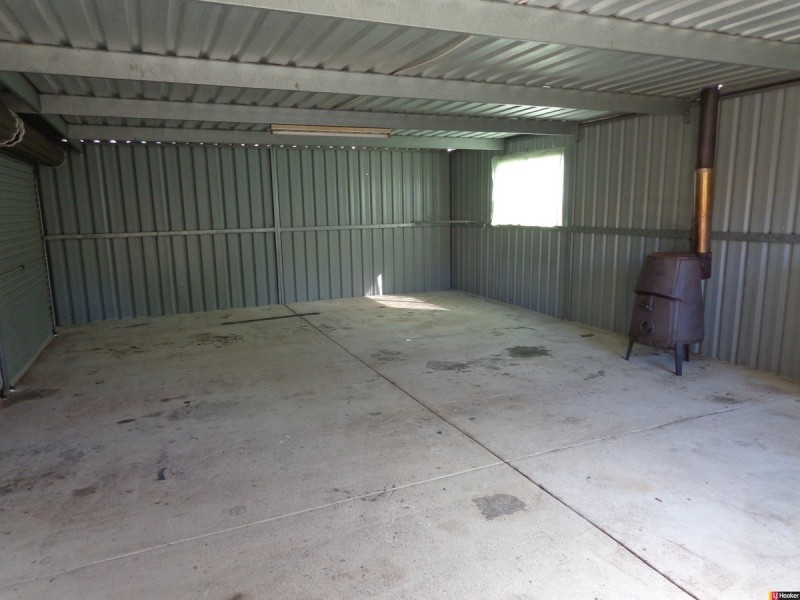 11 Derek Road, Coodanup WA 6210