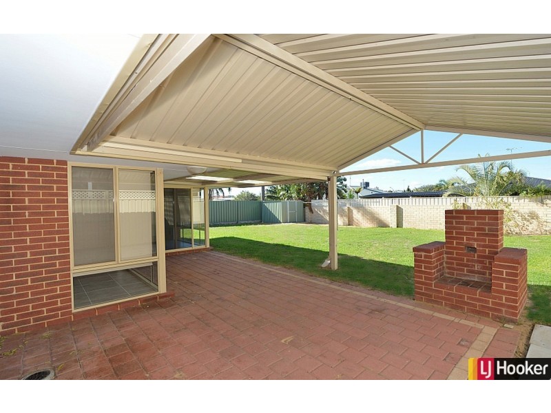 38 Paradise Circuit, Halls Head WA 6210