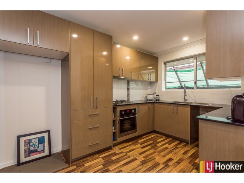 32 Kookerbrook Street, Dudley Park WA 6210