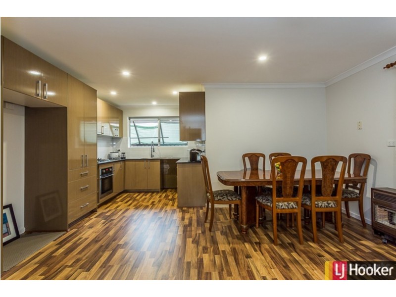 32 Kookerbrook Street, Dudley Park WA 6210