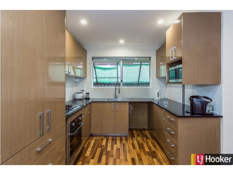 32 Kookerbrook Street, Dudley Park WA 6210