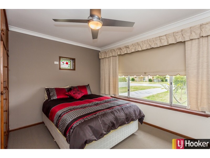 32 Kookerbrook Street, Dudley Park WA 6210