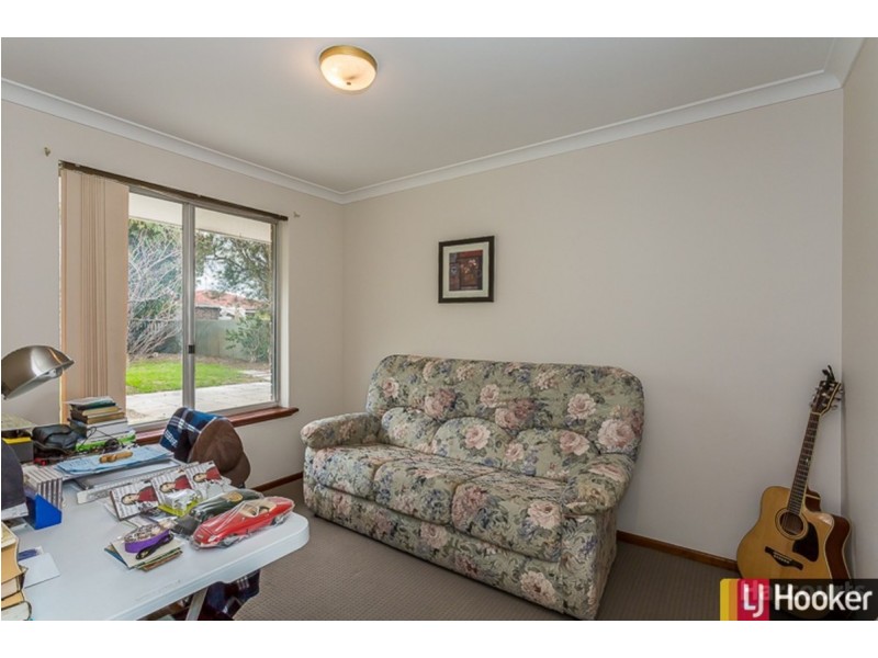 32 Kookerbrook Street, Dudley Park WA 6210