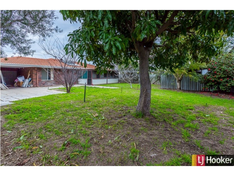 32 Kookerbrook Street, Dudley Park WA 6210